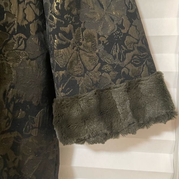 IMAN metallic black and dark green reversible coat - Picture 4 of 8